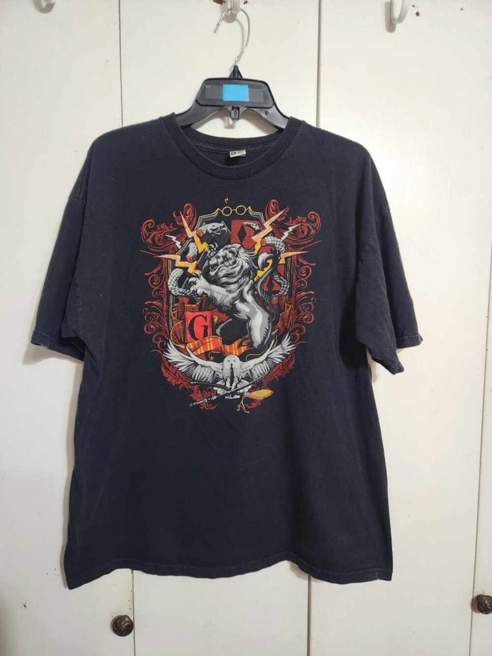 Harry Potter Gryffindor Lion T-Shirt XL TeeFury Crest Hedwig Broom Black Mens